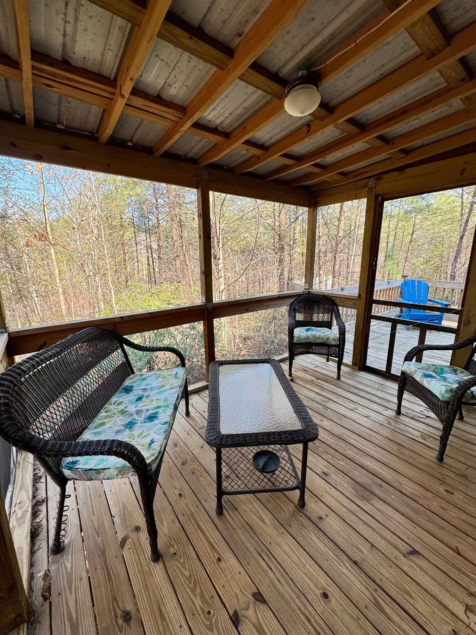 Screened-In Porch