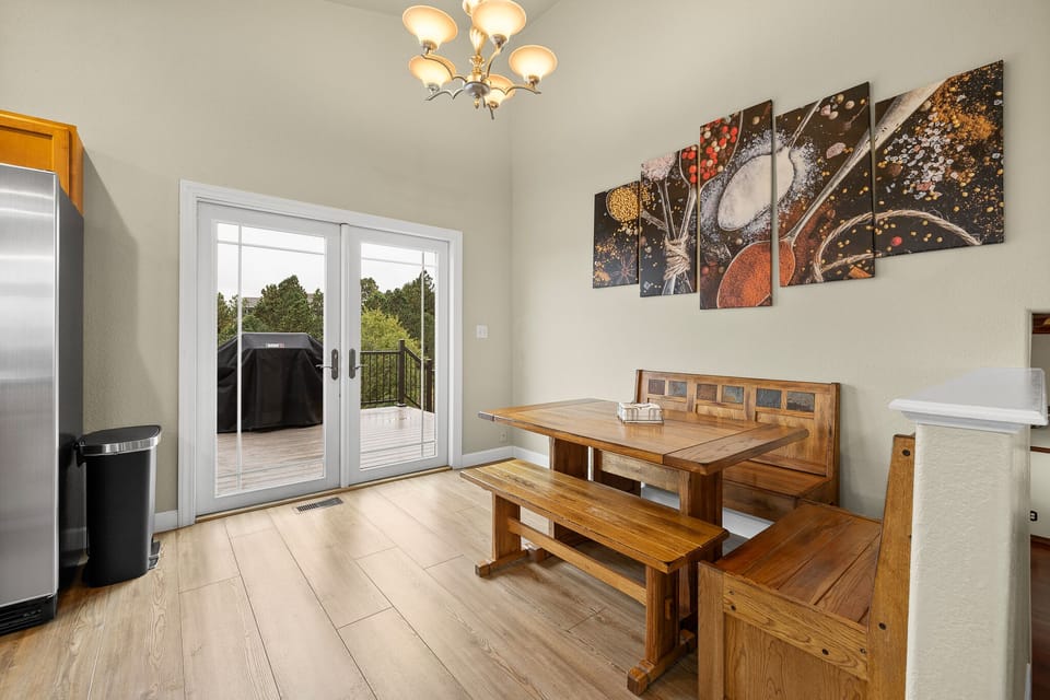 Breakfast Nook