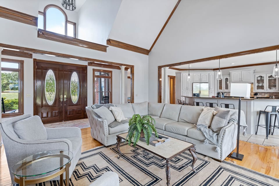 The connected gathering spaces make it easy to spend time with all your loved ones.