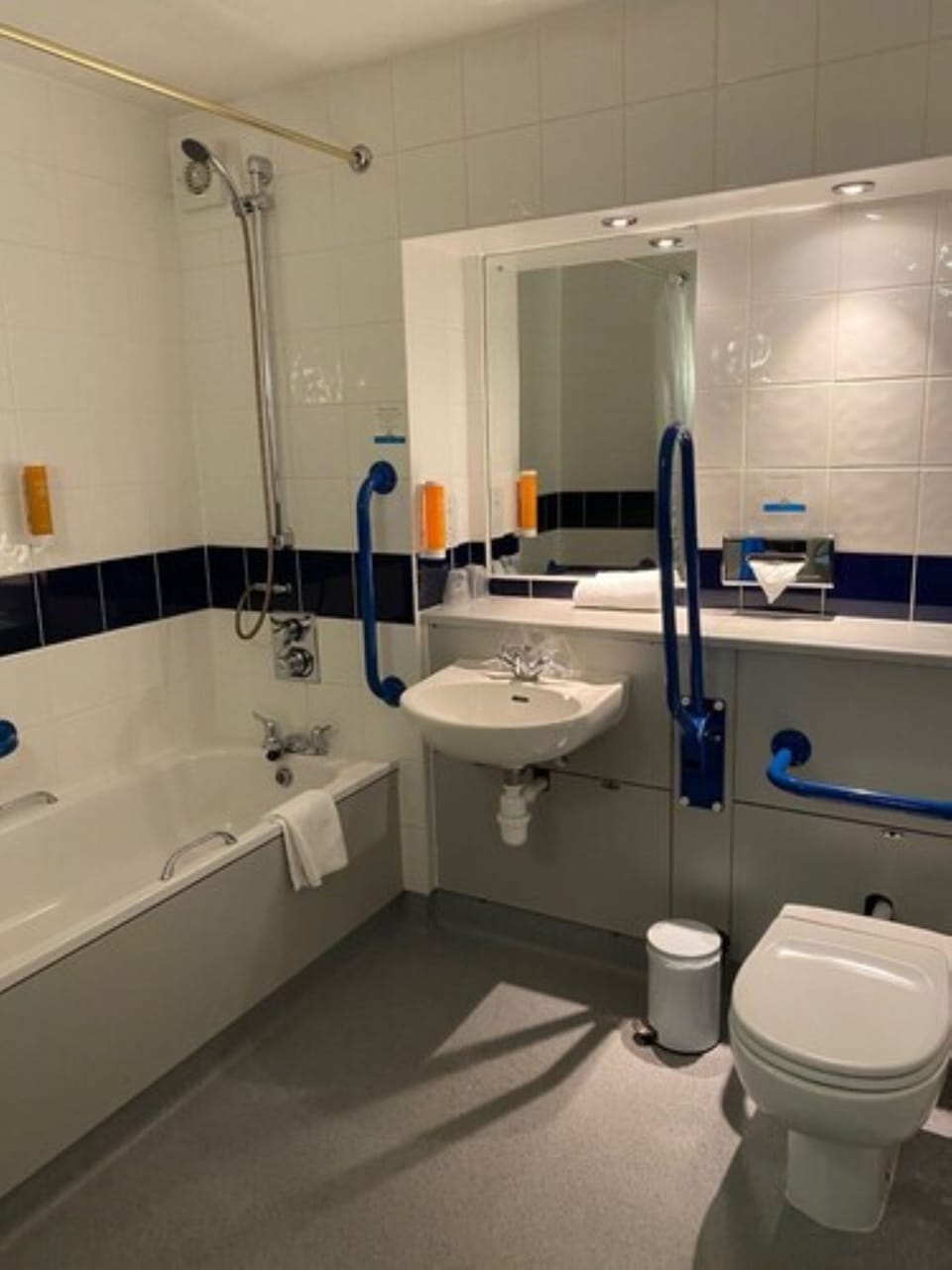 Combined shower/tub, eco-friendly toiletries, hair dryer, towels