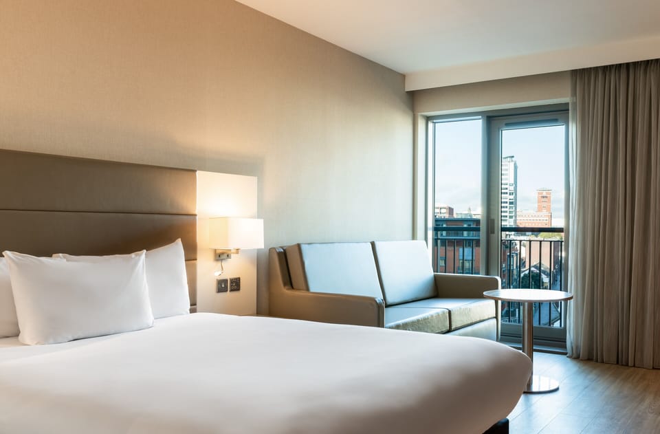 Superior Room, 1 Queen Bed with Sofa bed, Canal View | Pillowtop beds, in-room safe, desk, laptop workspace