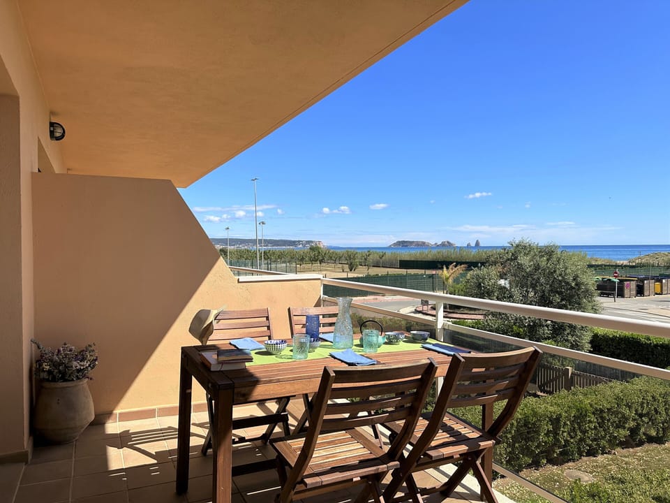 Amazing flat with sea views, community garden & pool 3 terraces, A/C parking 6px
