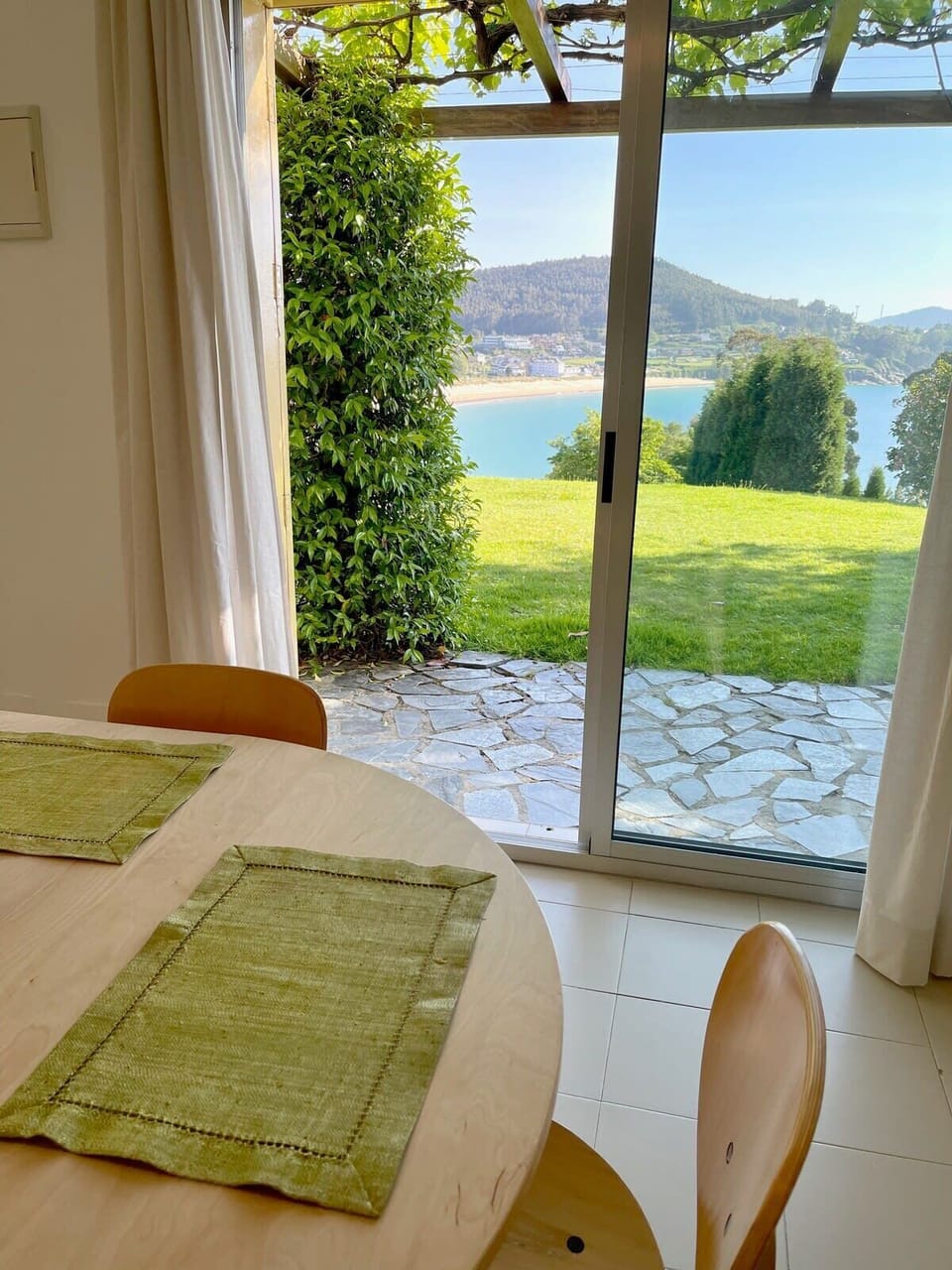 living room, garden view, sea view