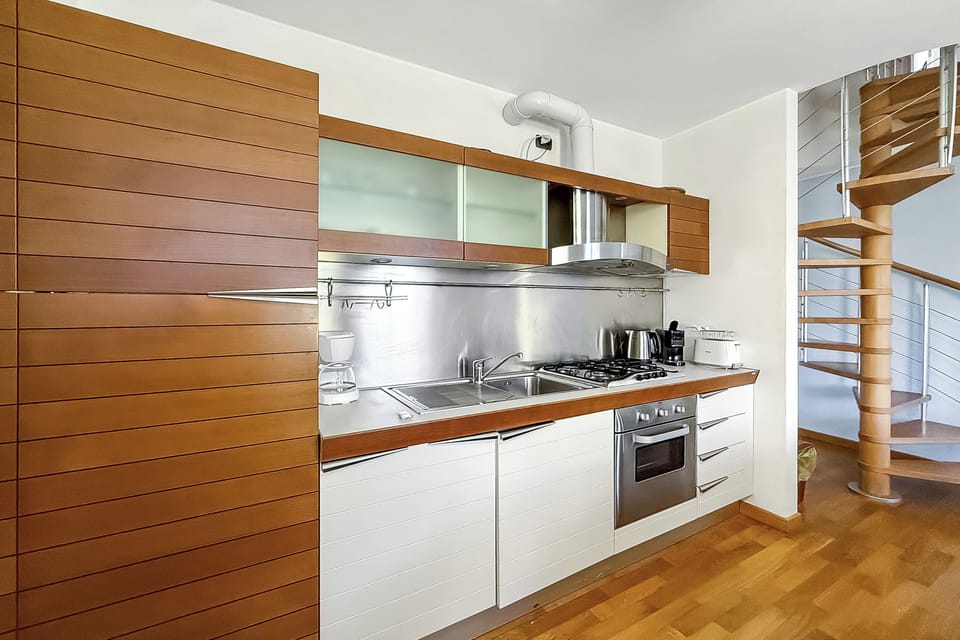 Family Apartment, Multiple Bedrooms, 2 Bathrooms, Lakeside (La Piazza Menaggio) | Private kitchen | Microwave, oven, stovetop, dishwasher