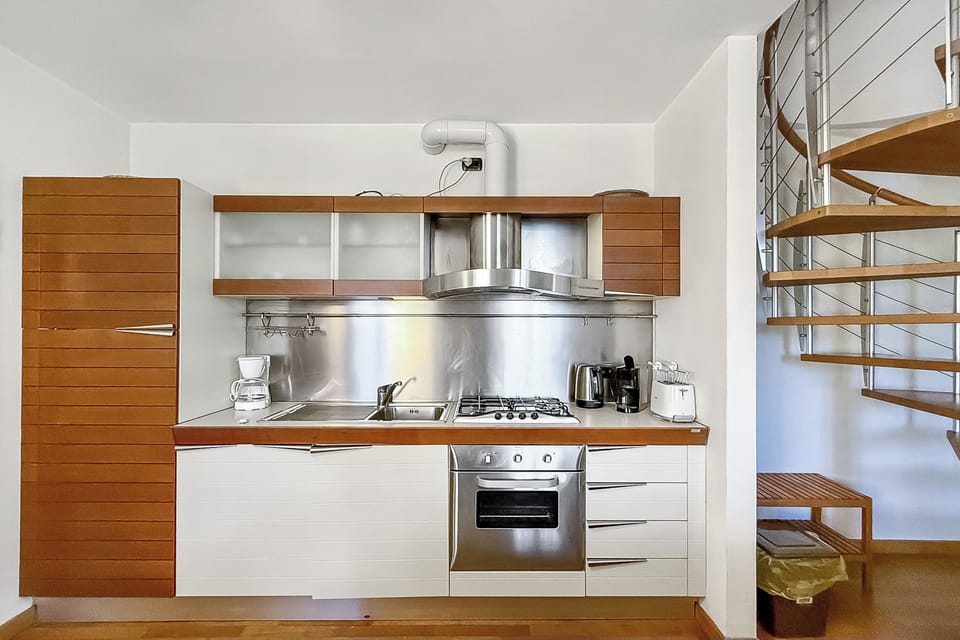 Family Apartment, Multiple Bedrooms, 2 Bathrooms, Lakeside (La Piazza Menaggio) | Private kitchen | Microwave, oven, stovetop, dishwasher