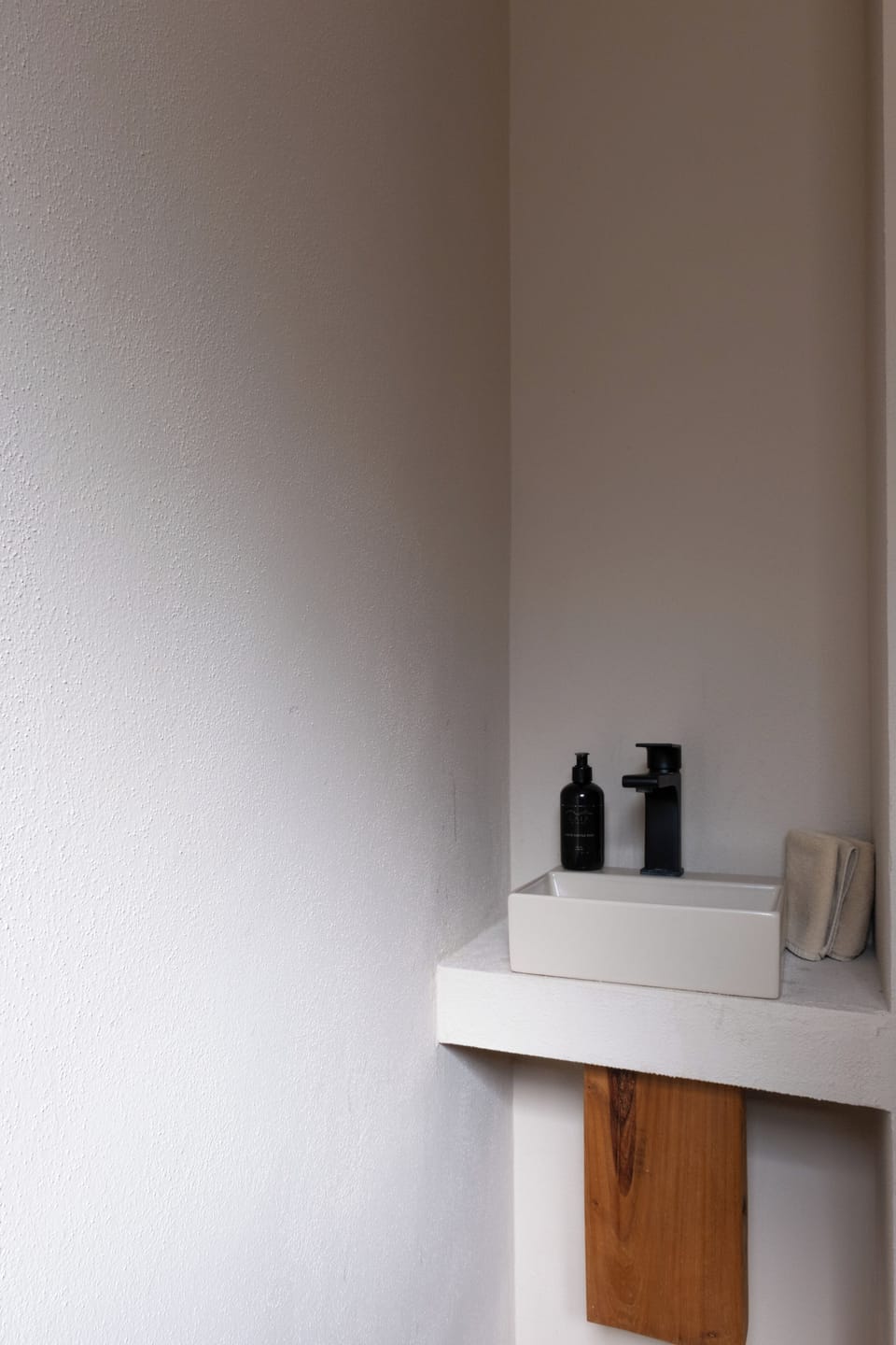 Junior Room, 1 Bedroom, Private Pool, Sea View | Bathroom | Shower, rainfall showerhead, designer toiletries, hair dryer