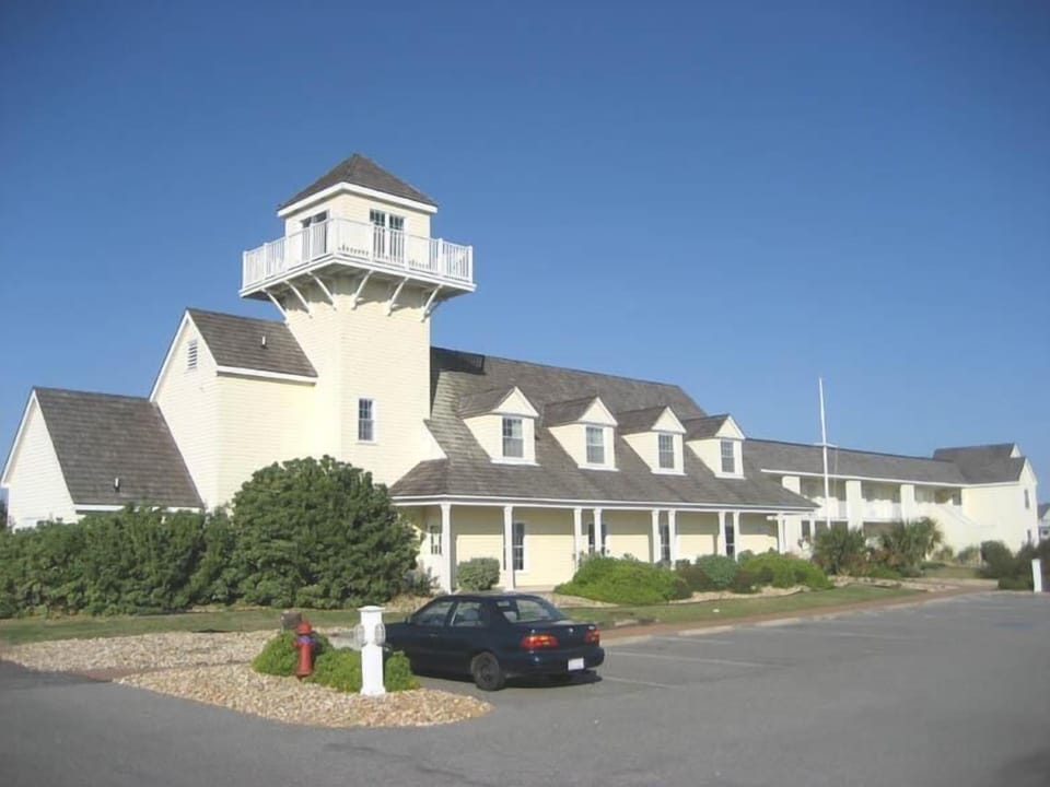 Hatteras Landing Front