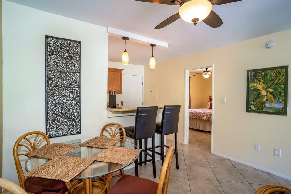 Dining area and counter seating