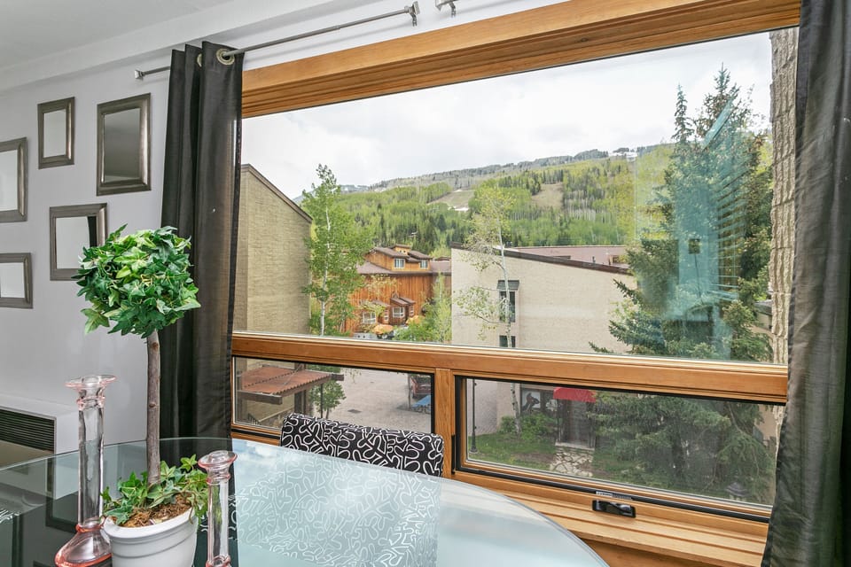 Condo, 2 Bedrooms | View from property