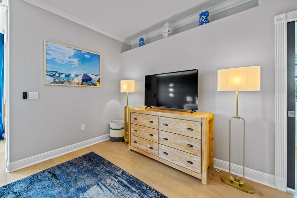 Primary Bedroom, King
