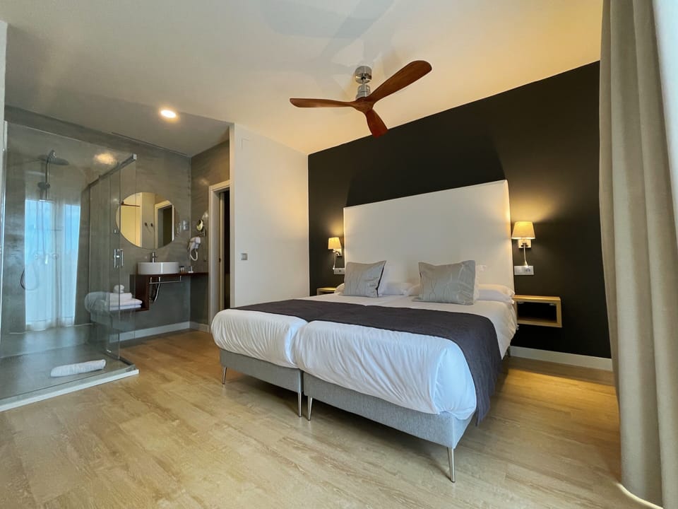 Deluxe Double Room, Golf View | Egyptian cotton sheets, premium bedding, down comforters