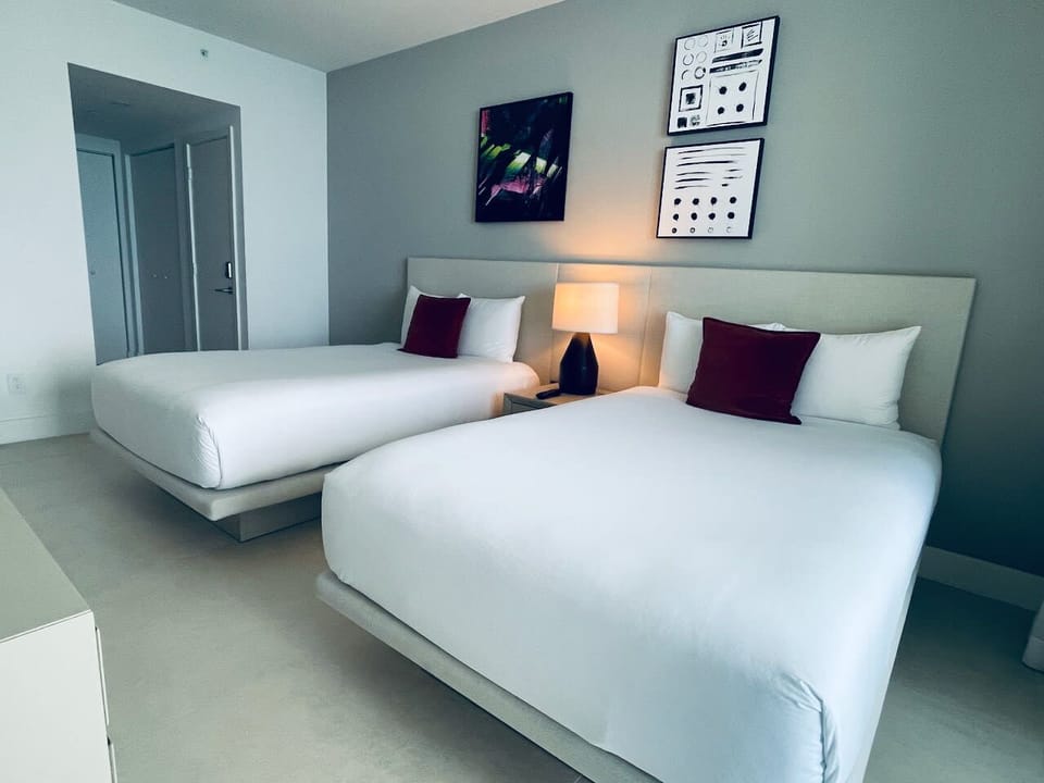 Suite 2