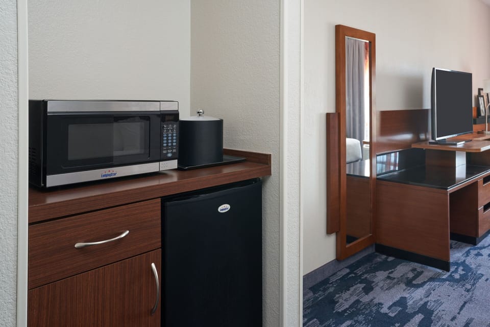 Premium bedding, pillowtop beds, in-room safe, desk