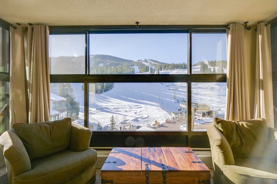 Architecture, Building, Furniture, Indoors, Living Room