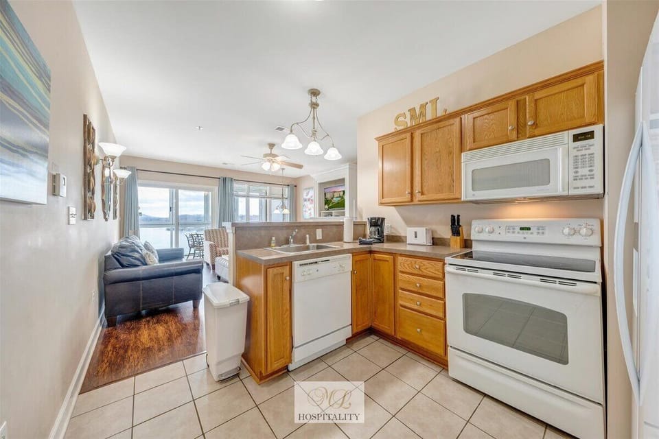 Kitchen (2)