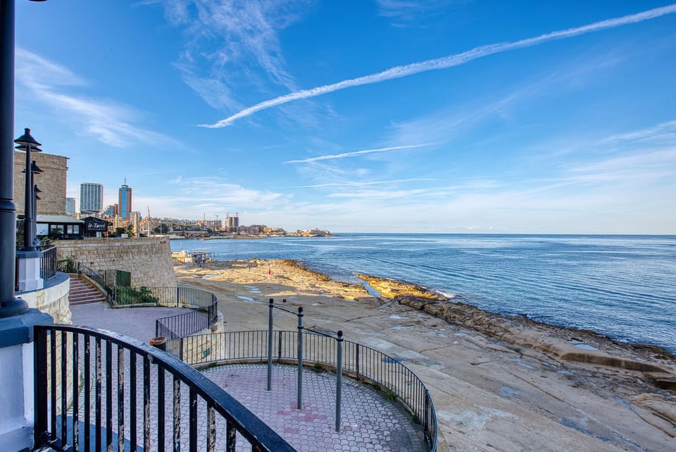 Beach/ocean view