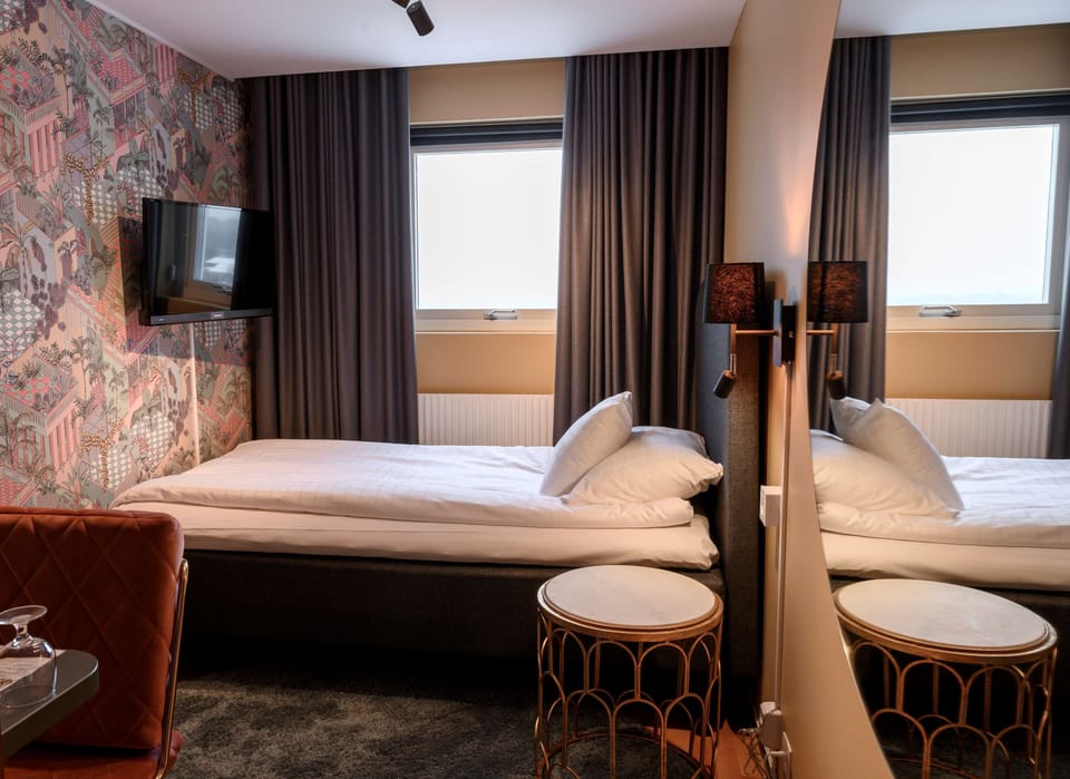 Desk, free WiFi, bed sheets