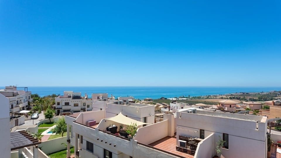 Beach/ocean view