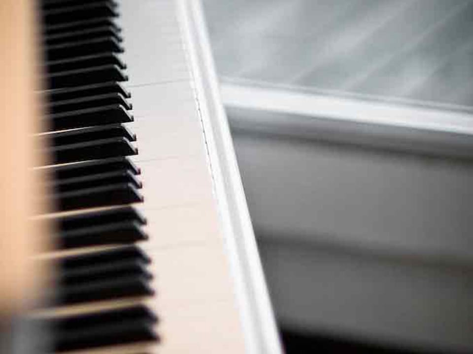 Brewpub, alfresco dining, open select days