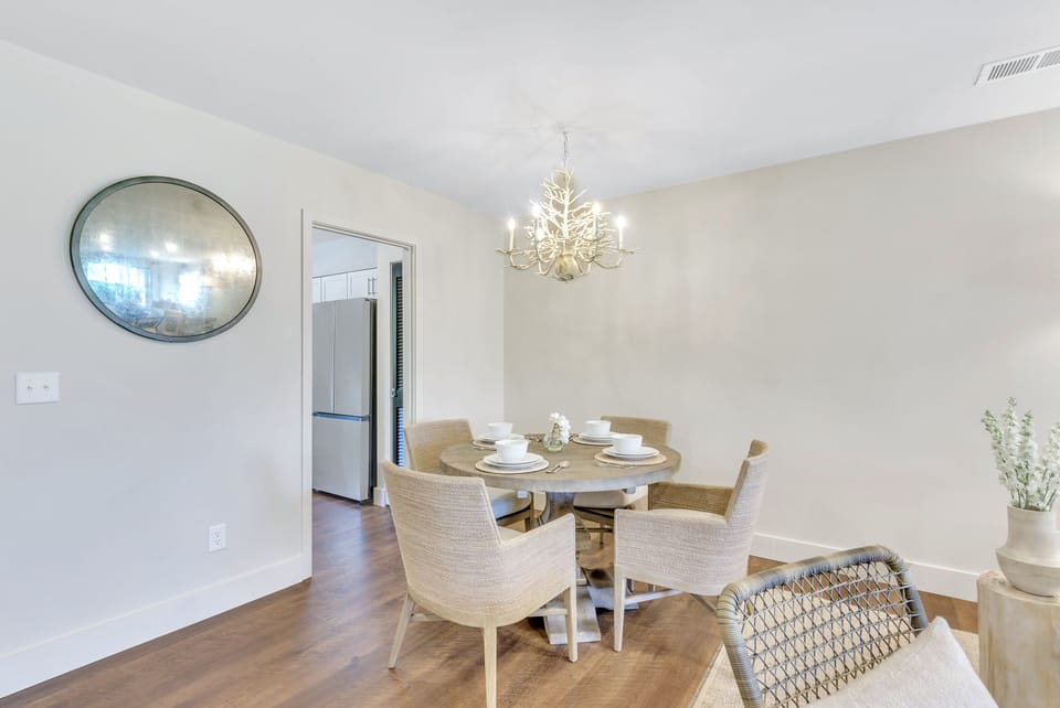 Dining Area for Four