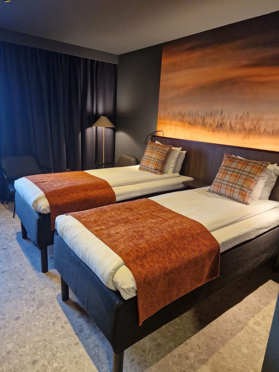 Twin Room | Desk, laptop workspace, free WiFi, bed sheets