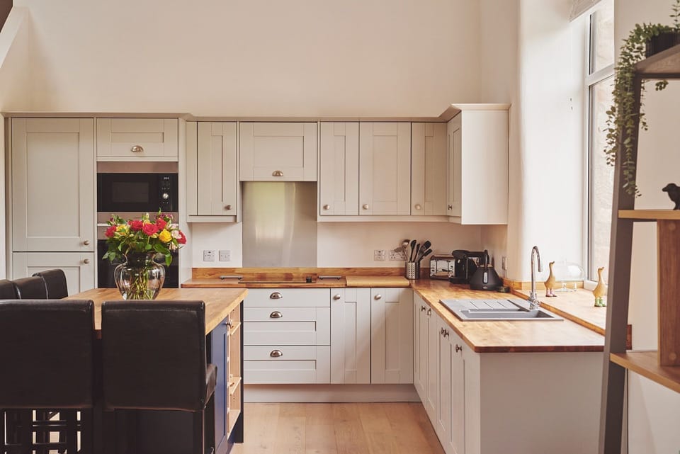 The kitchen at Plum Cottage, Lake District