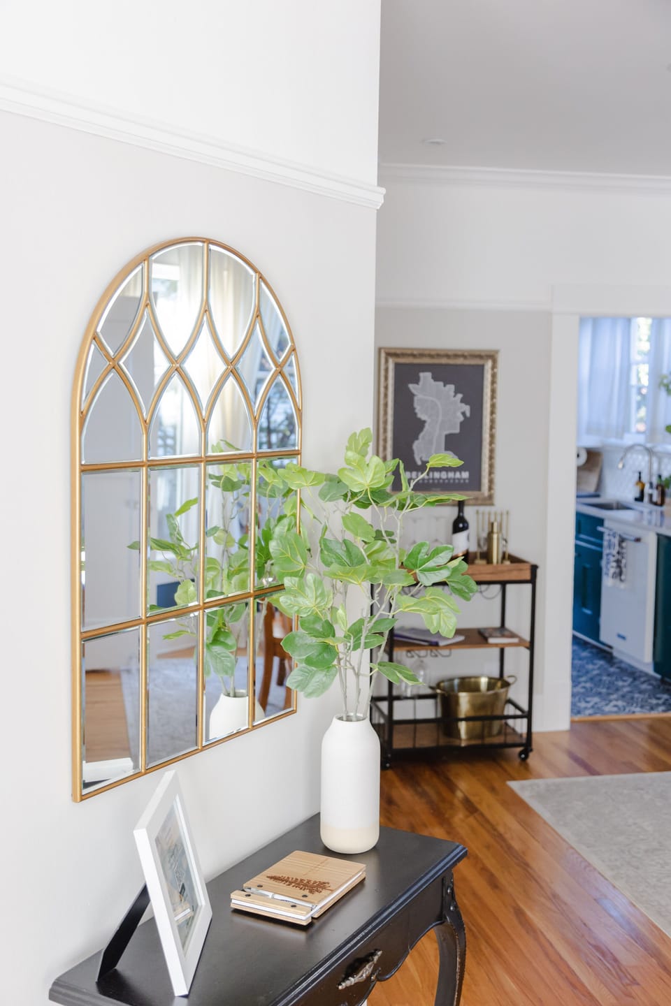 Entryway, dining room