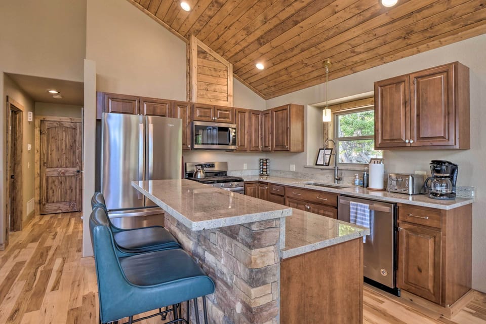 Kitchen | Breakfast Bar | Cooking Basics