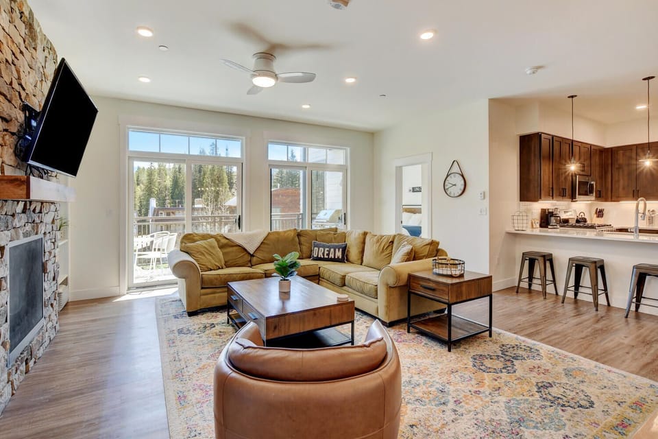Ceiling Fans Throughout