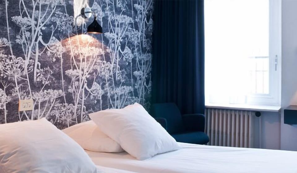 Twin Room | In-room safe, blackout drapes, iron/ironing board, free WiFi