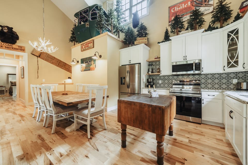 Fully equipped kitchen.