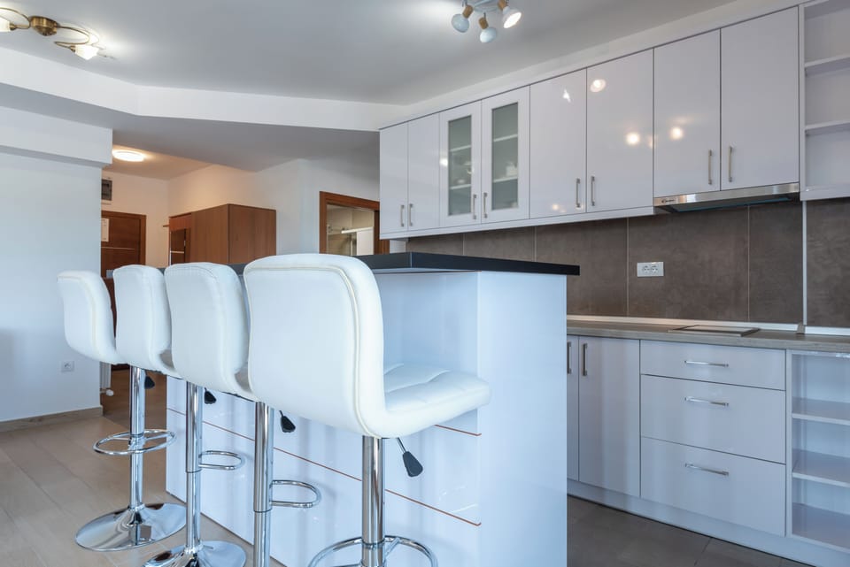 Grand Apartment | Minibar, in-room safe, blackout drapes, free WiFi