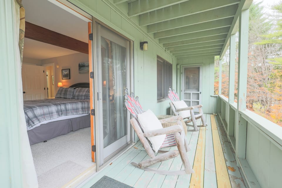 Deck off master bedroom