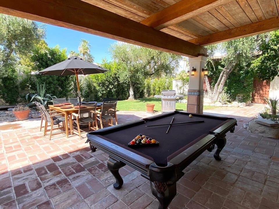 pool table