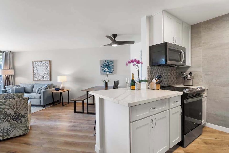 Brand new functional kitchen