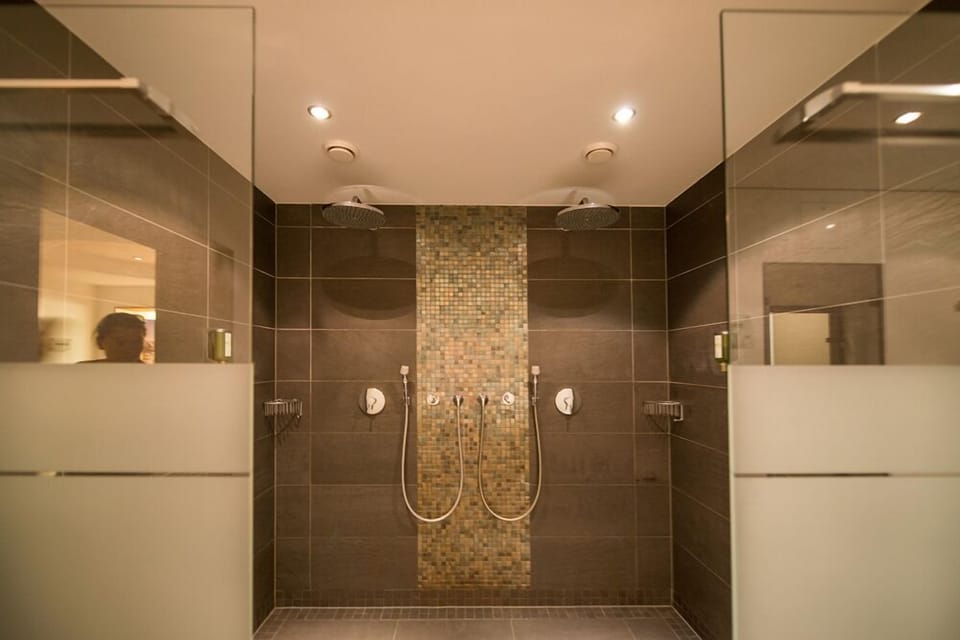 Steam room, massages