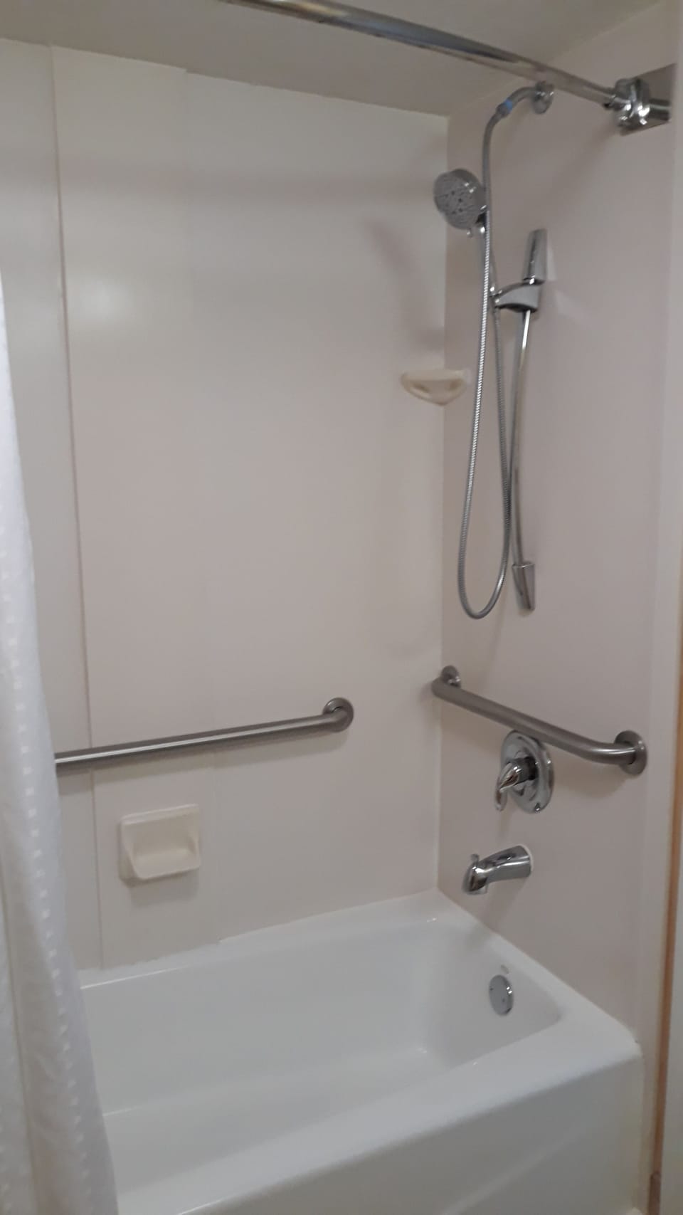 Standard Room, 2 Queen Beds, Accessible Bathtub, City View (Mobility) | Bathroom shower