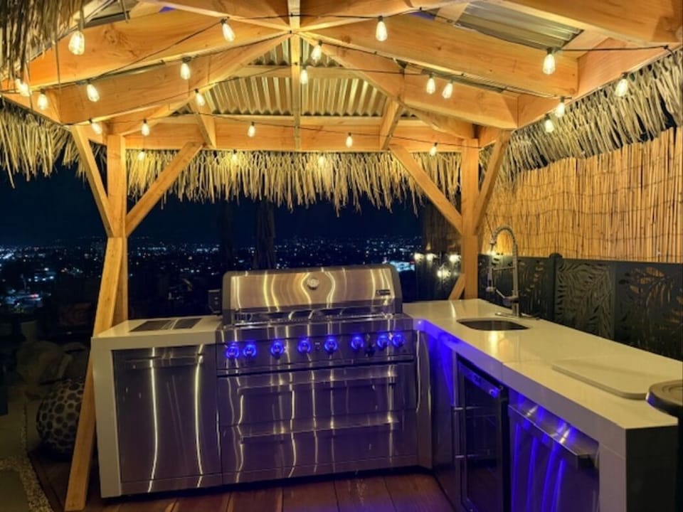 Self contained outdoor kitchen island & ohh.. the views!