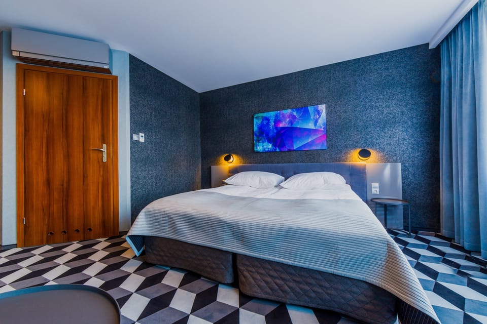 Premium Double or Twin Room (Air Conditioning) | Iron/ironing board, free WiFi, bed sheets
