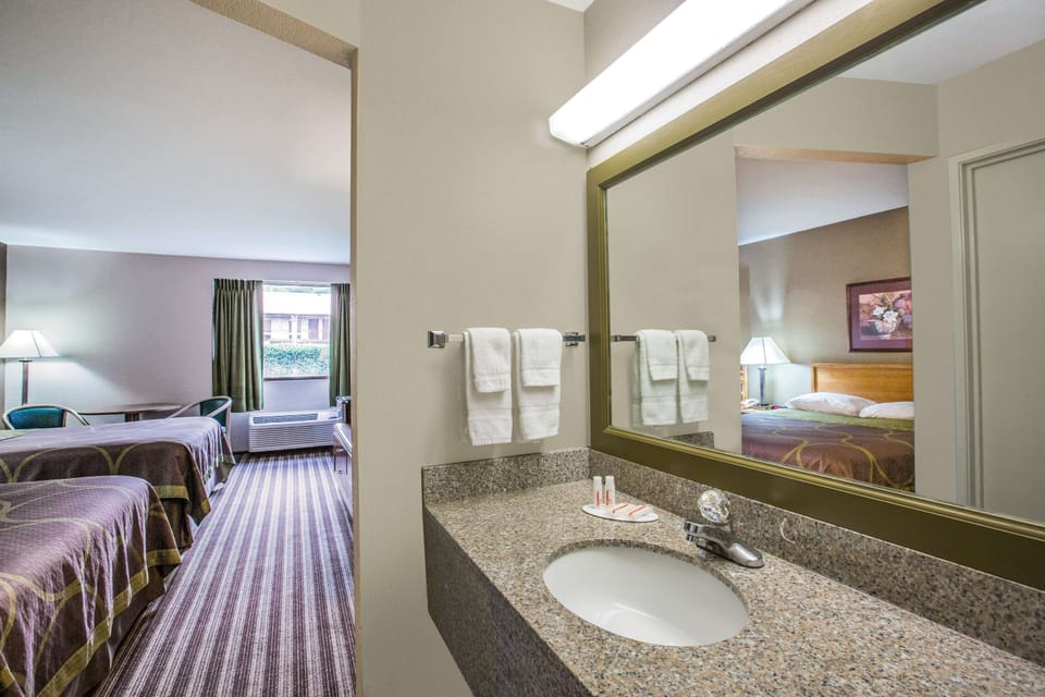 Bathtub, deep soaking tub, free toiletries, hair dryer