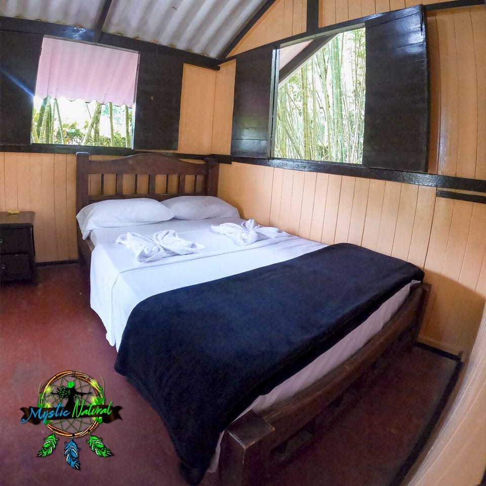 Basic Cabin | Bed sheets