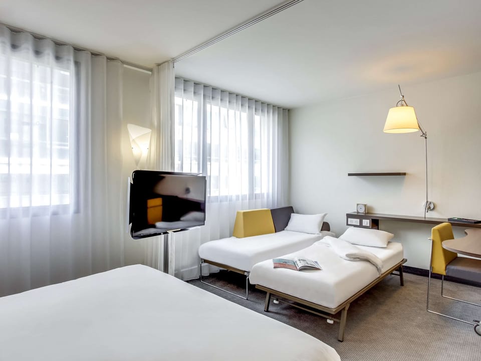 Superior Suite, 1 Double Bed with Sofa bed | Premium bedding, in-room safe, desk, blackout drapes