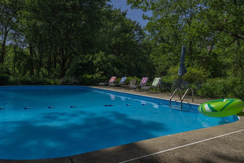 Shea Oaks Getaway Pool