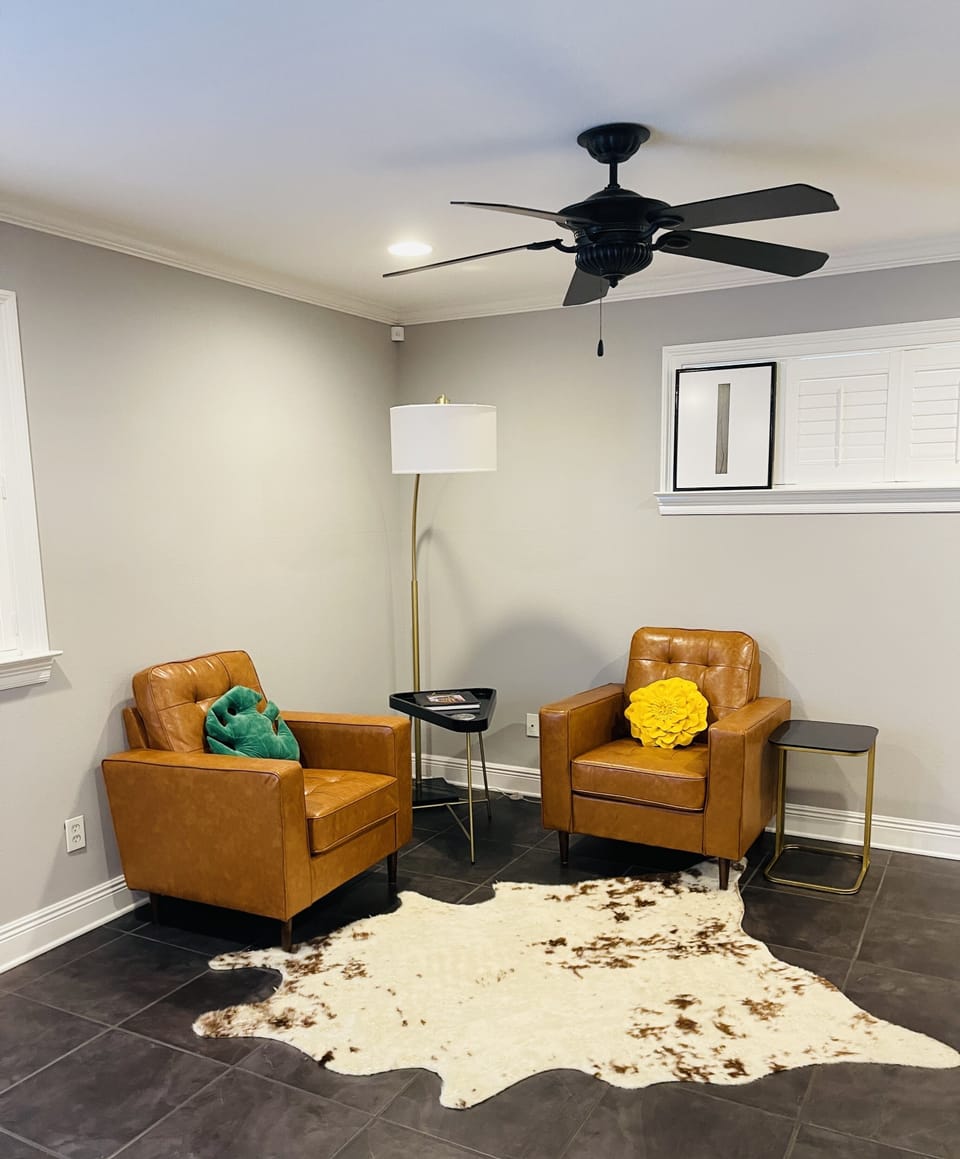 Seating in kitchen area