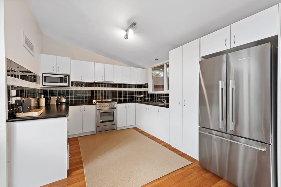 Well equipped open kitchen area