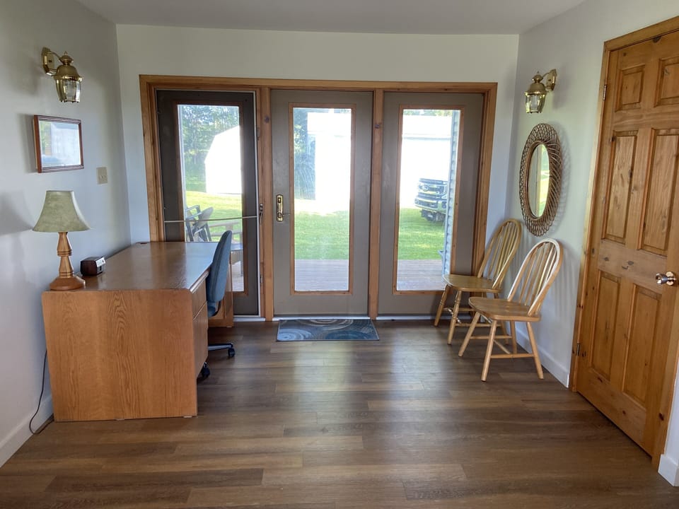 Office/Entry