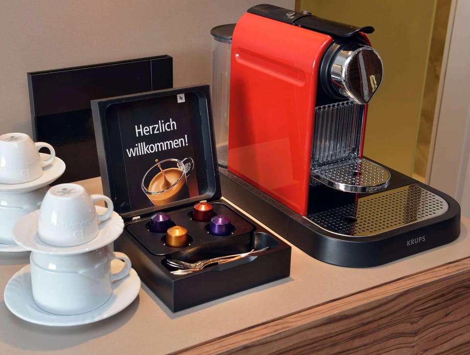 Executive Room, 2 Twin Beds | 1 bedroom, premium bedding, minibar, in-room safe