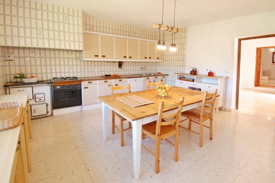 Eating in the kitchen can be very cosy too. there is lots of space.