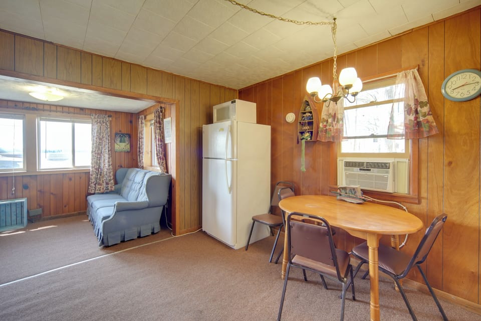 Dining Area | Dishware & Flatware | Window A/C Unit