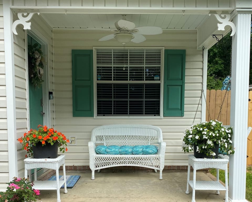 Cozy Dream Cottage